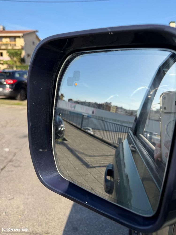 Land Rover Defender 2.0 D 110 AWD S - 21