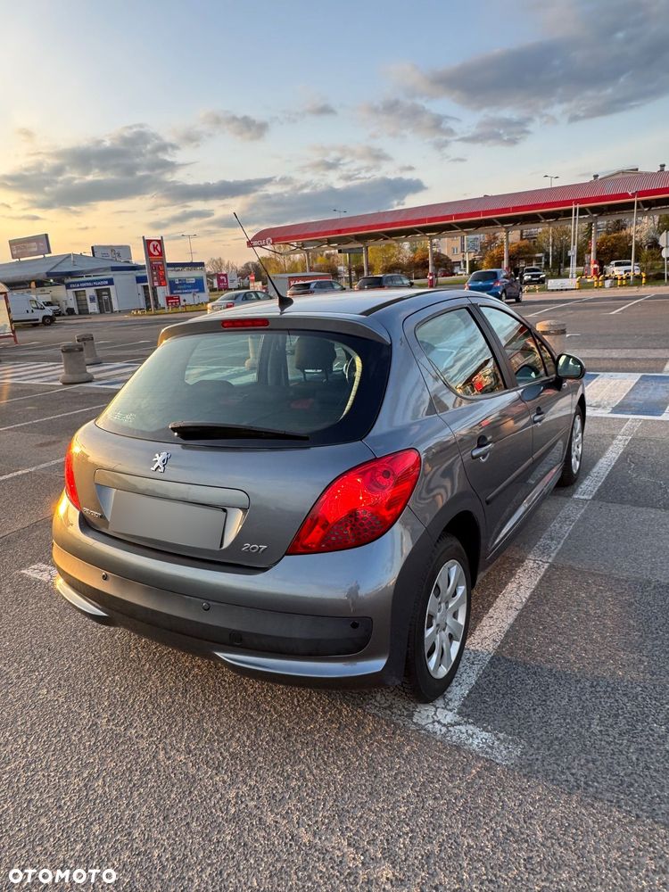 Peugeot 207 1.4 nICE - 6