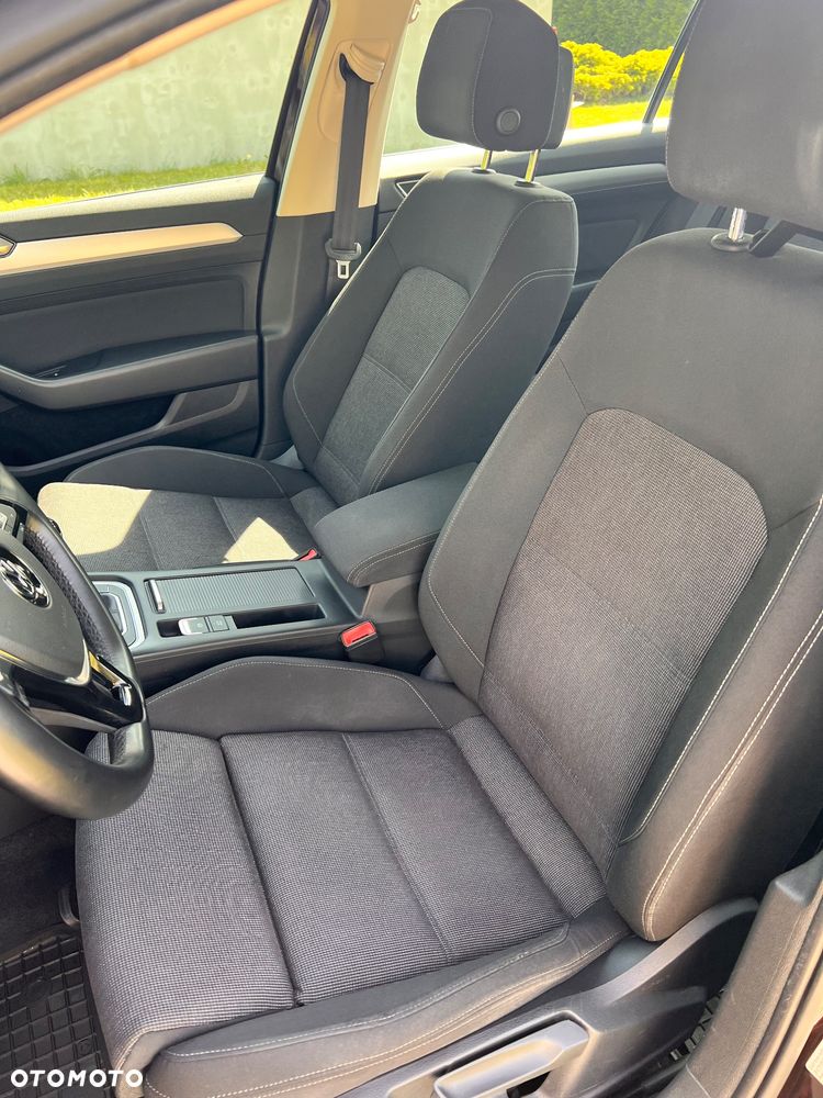Volkswagen Passat 2.0 TDI SCR Comfortline - 7