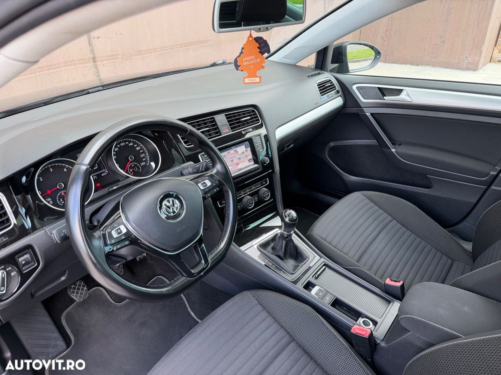 Volkswagen Golf 1.6 TDI BlueMotion Technology Cup - 5