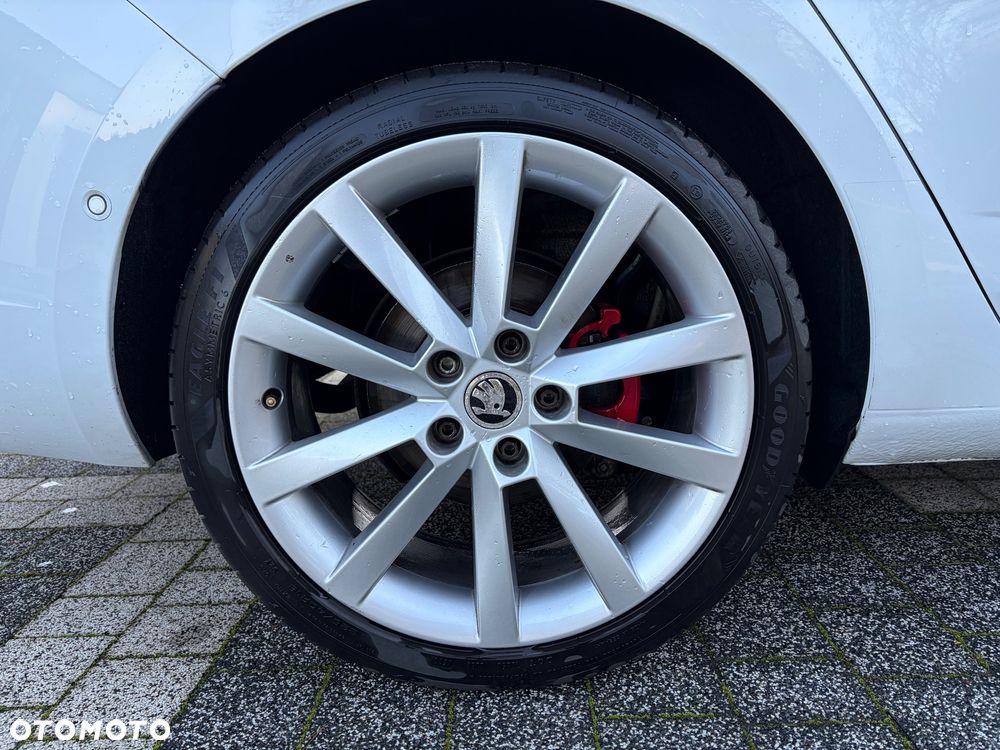 Skoda Octavia 2.0 TSI RS 230 - 4