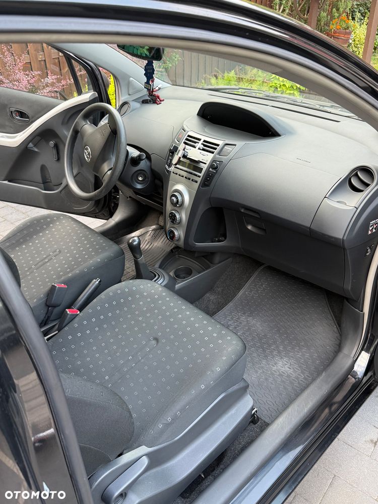 Toyota Yaris 1.0 Terra A/C - 10