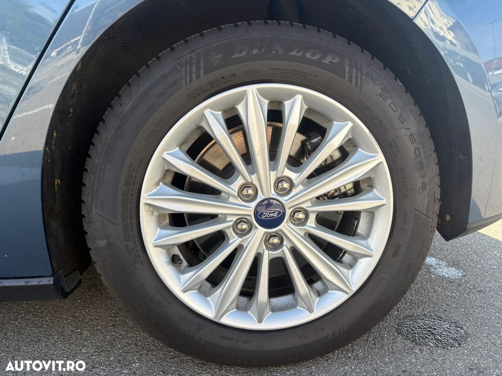 Ford Focus - 8