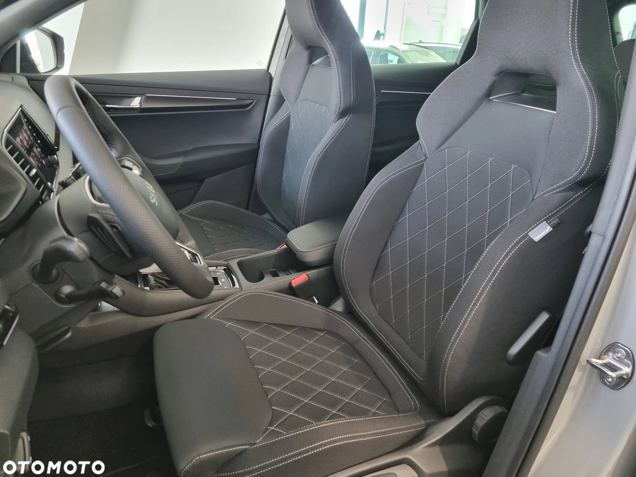 Skoda Karoq 1.5 TSI ACT Sportline DSG - 16