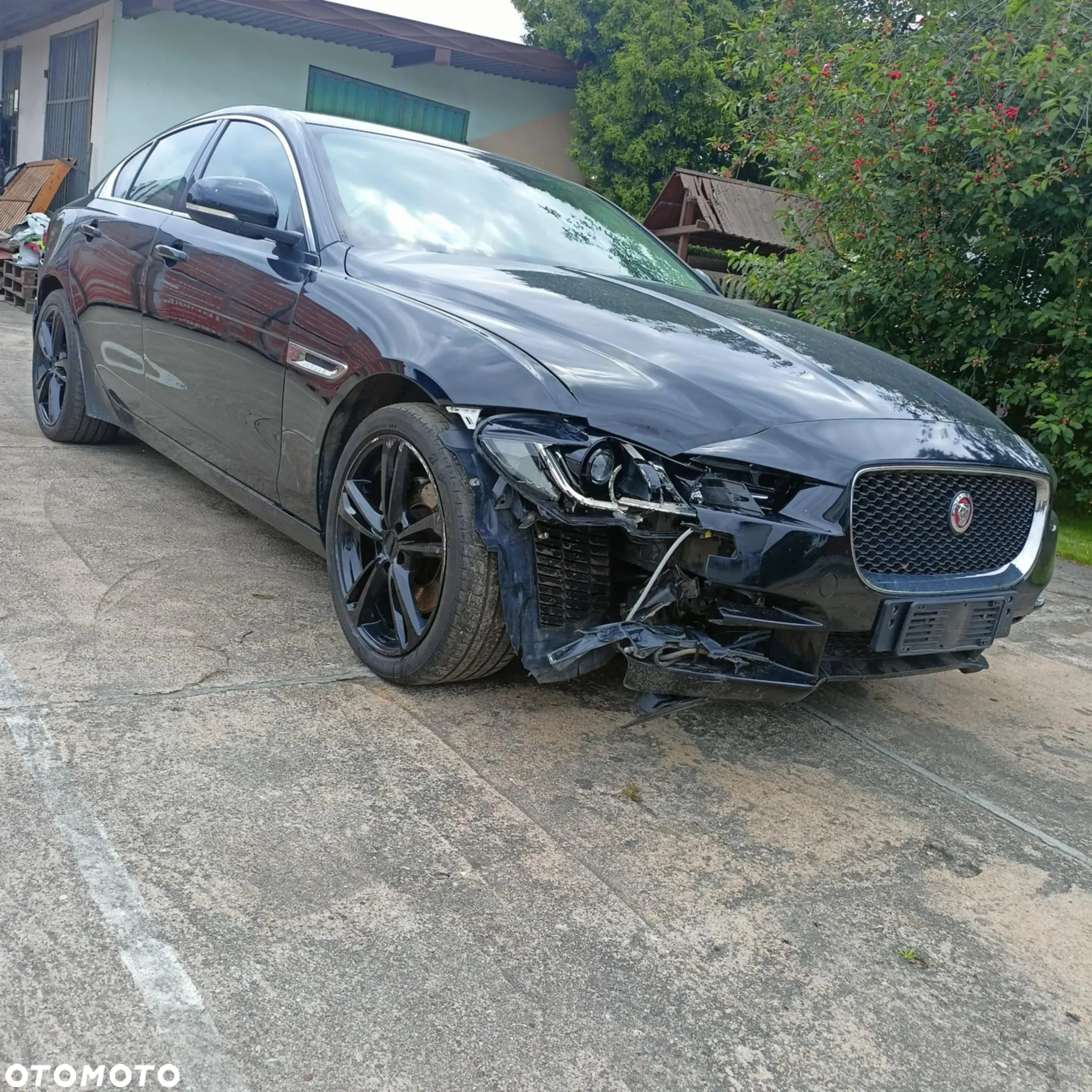 Jaguar XE 2.0 D AWD Prestige - 5