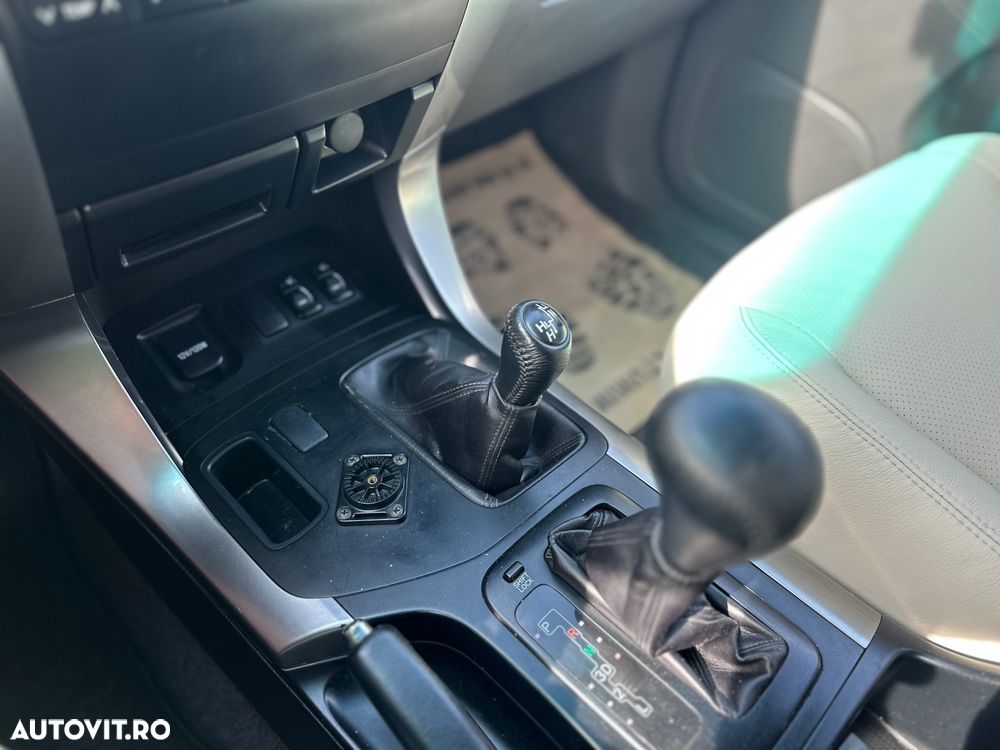 Toyota Land Cruiser - 24