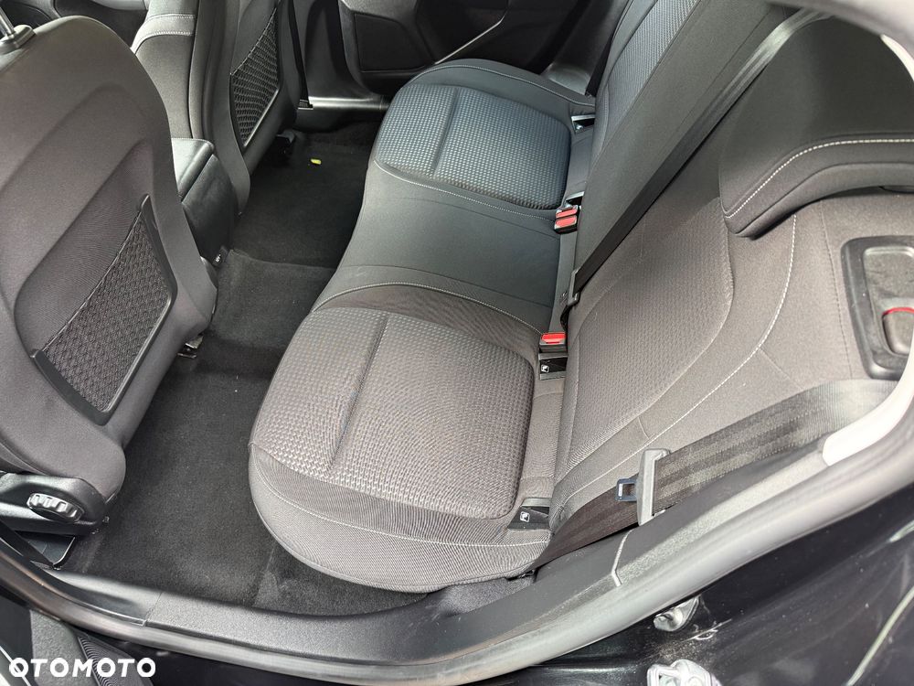 Ford Focus 1.5 EcoBlue Start-Stopp-System TITANIUM - 14