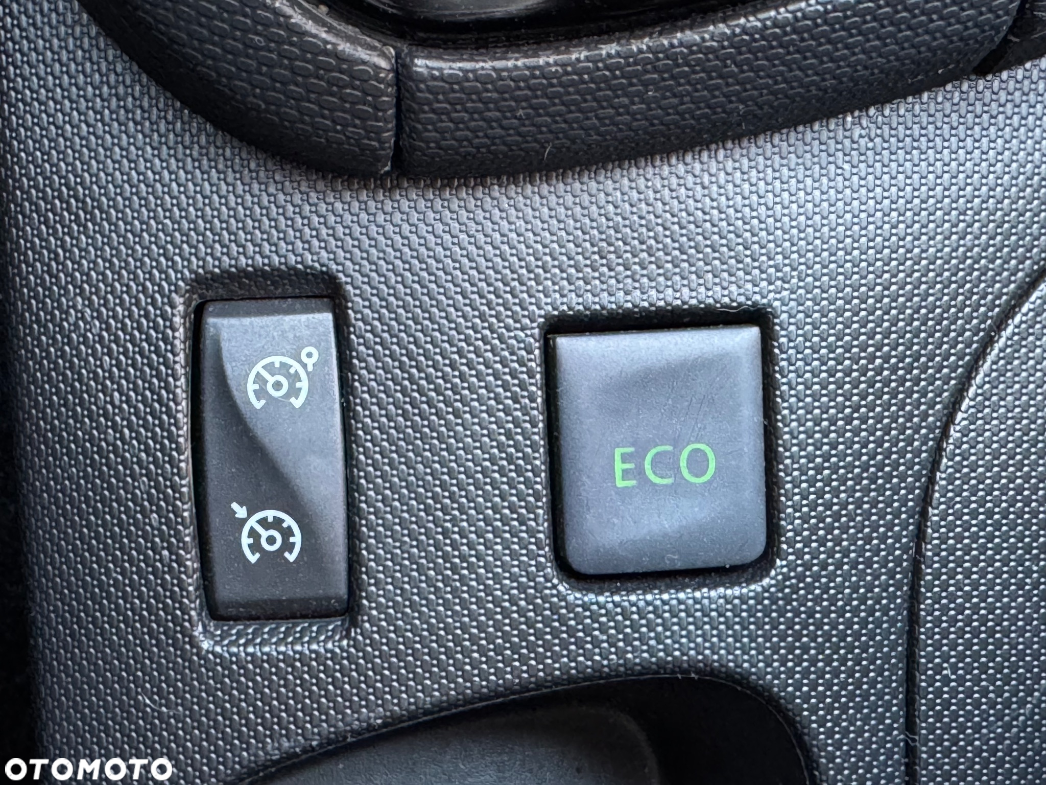Renault Clio (Energy) TCe 90 Start & Stop LIMITED - 17