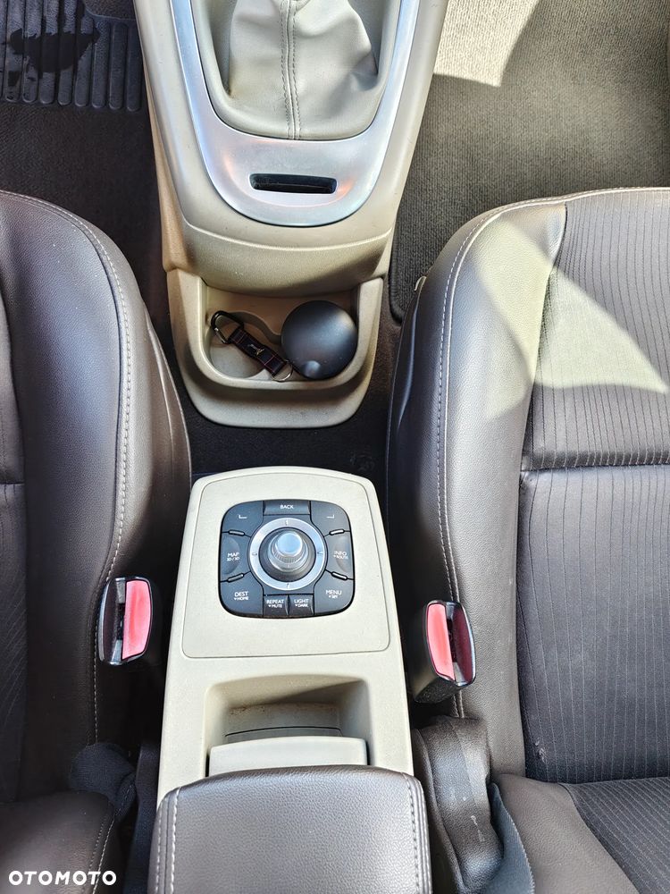 Renault Scenic 1.4 16V TCE Tech Run - 9