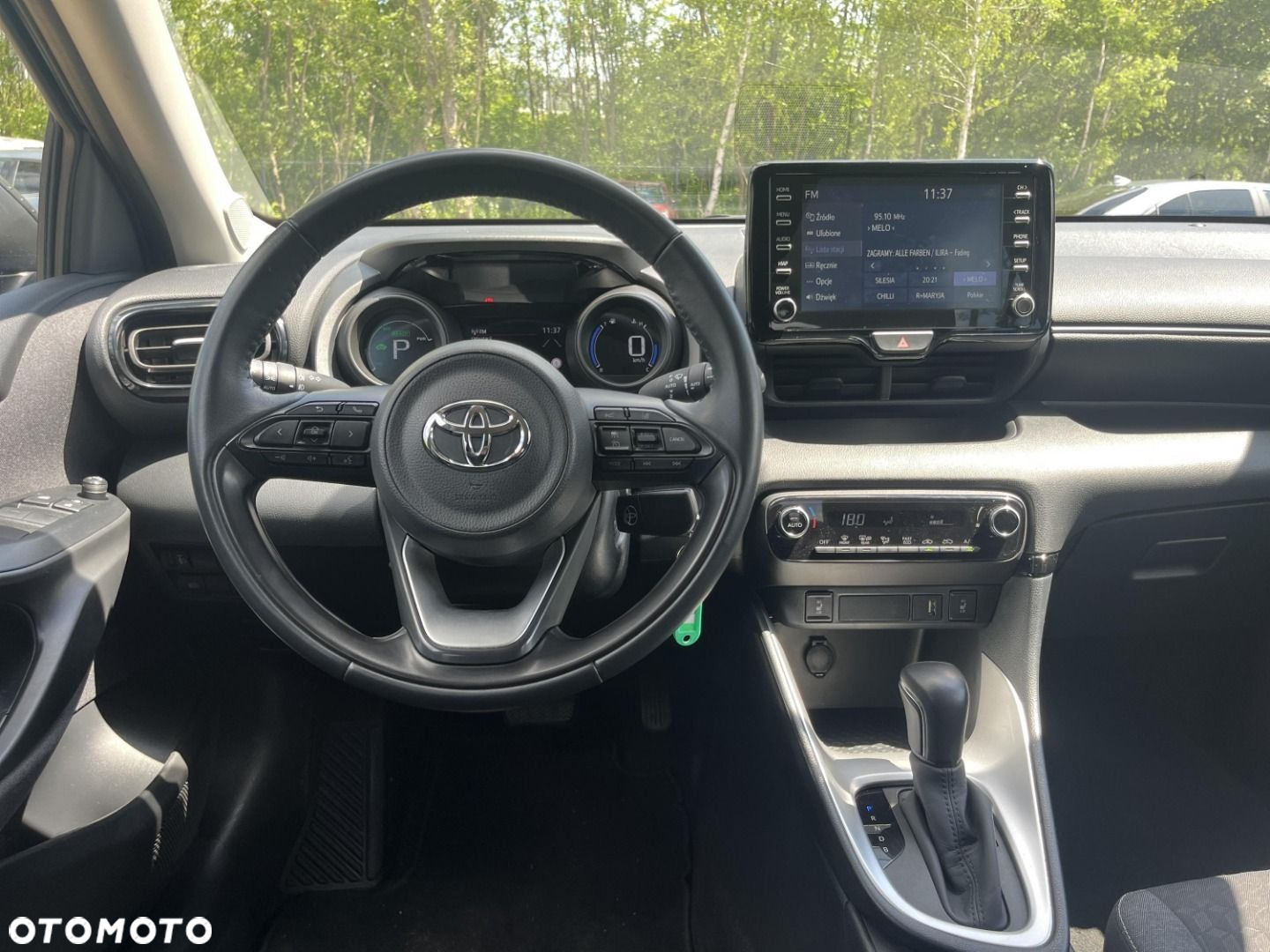Toyota Yaris - 10