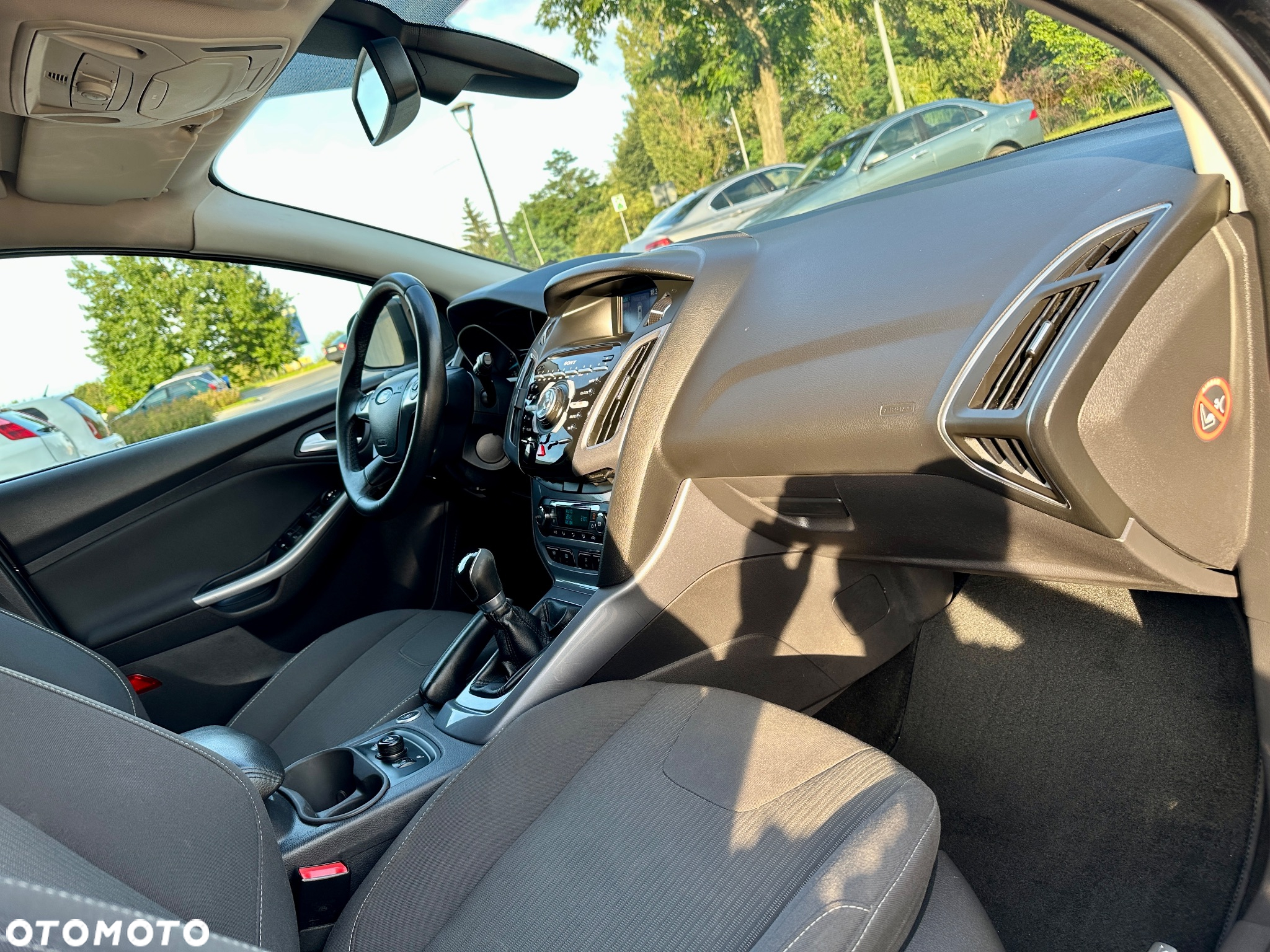Ford Focus 1.6 FF Titanium - 24