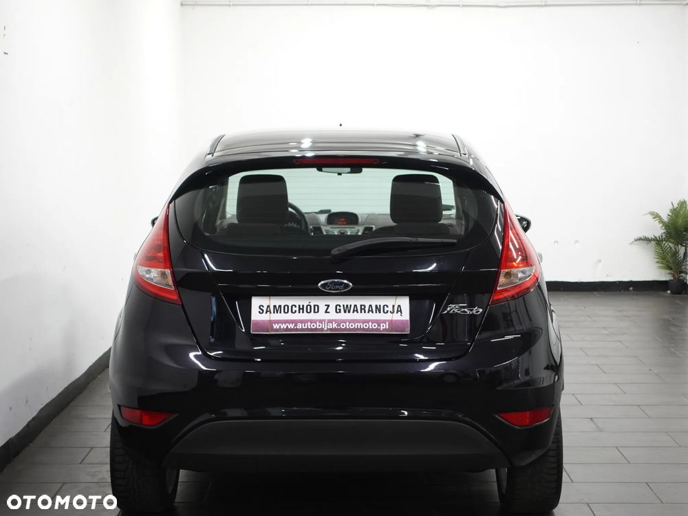 Ford Fiesta 1.25 Celebration - 7