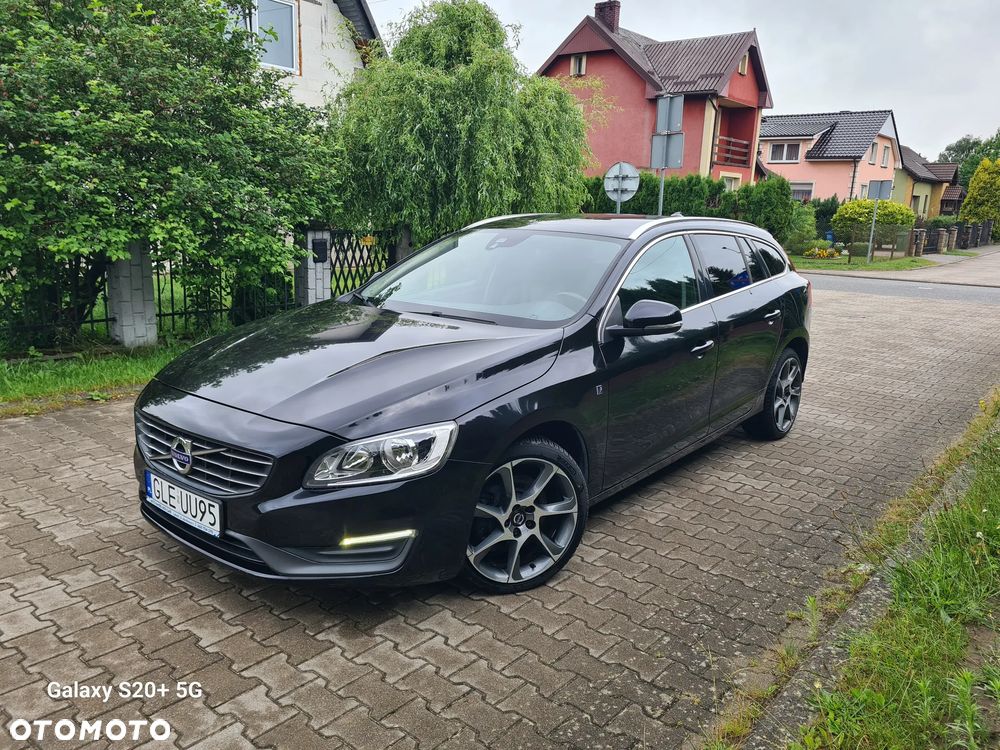 Volvo V60 D4 AWD Ocean Race - 1