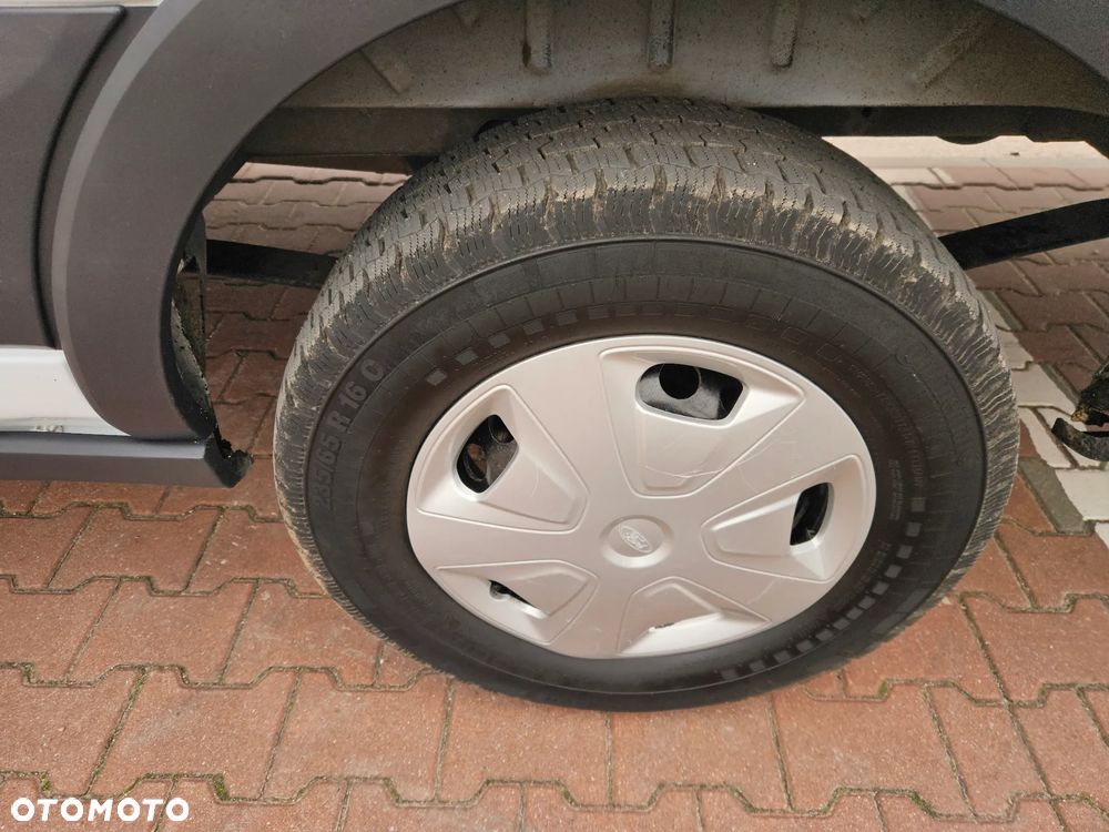 Ford Transit - 11