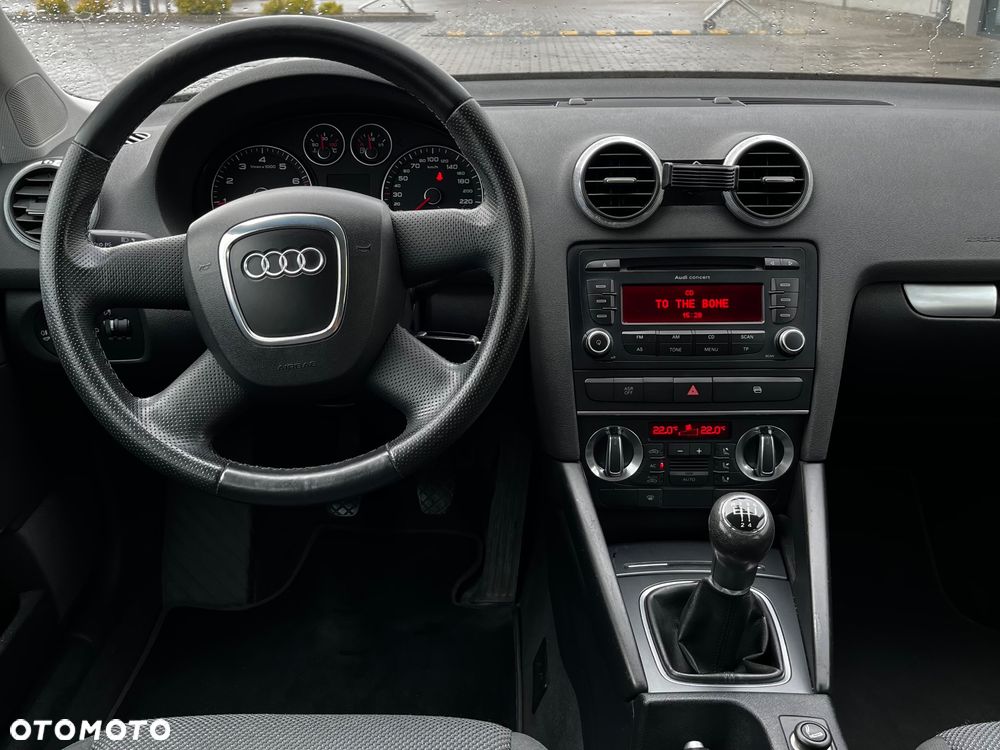 Audi A3 Sportback 1.6 Attraction - 11