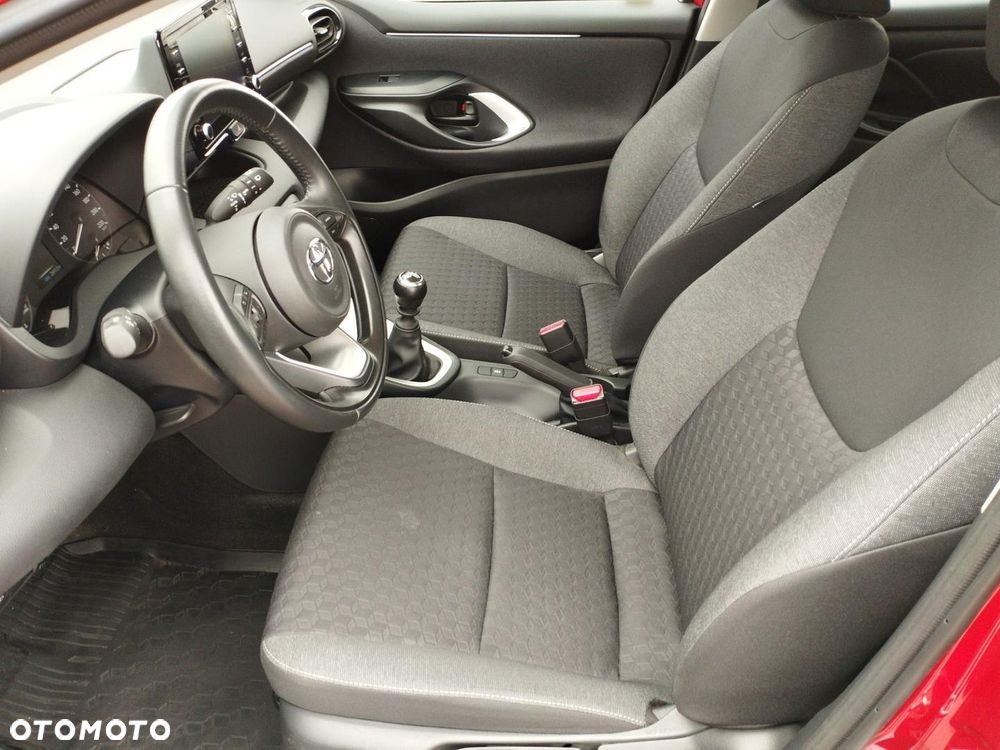 Toyota Yaris - 11