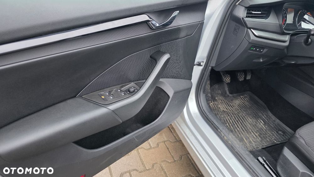 Skoda Octavia 2.0 TDI Ambition - 9