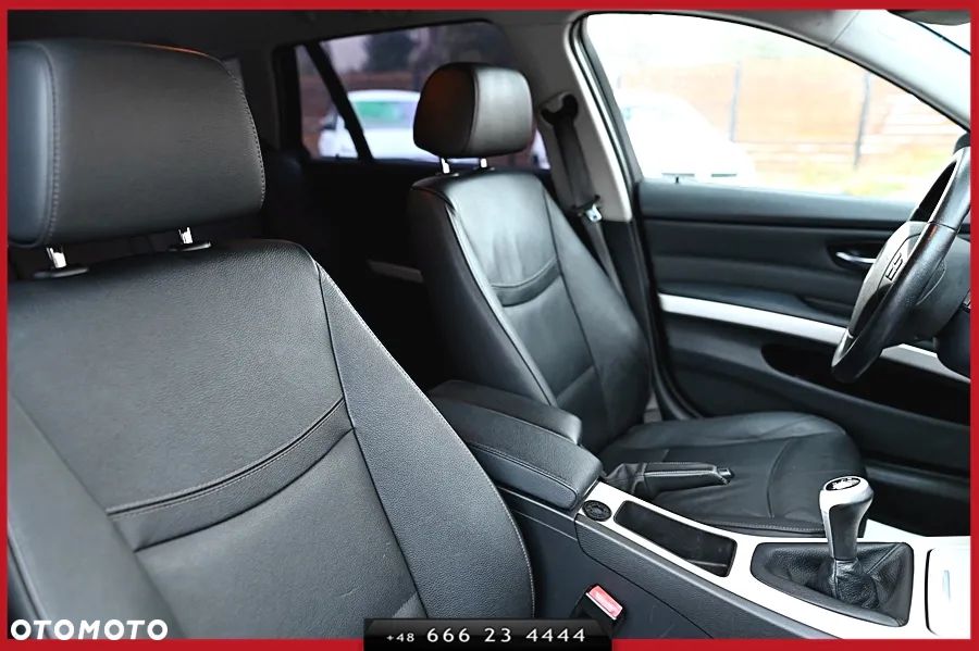 BMW Seria 3 320d - 22