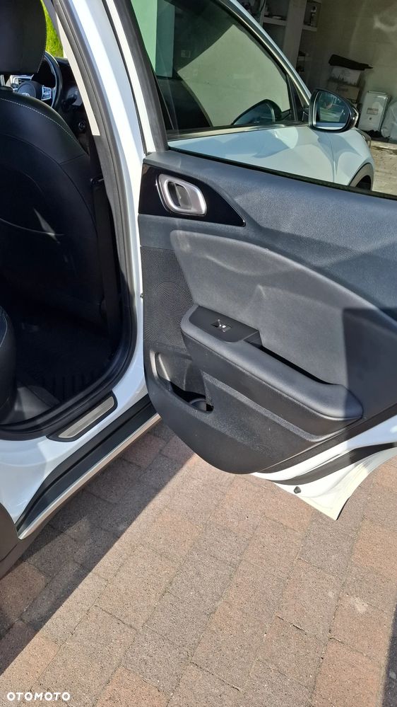 Kia XCeed 1.6 T-GDI Prestige Line DCT - 13