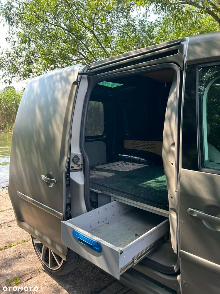 Volkswagen Caddy - 9