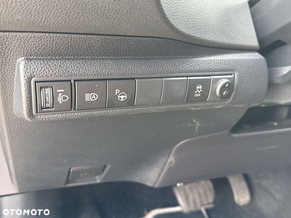 Toyota Corolla 2.0 Hybrid Comfort - 13