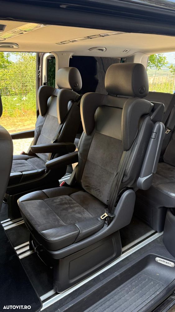Volkswagen Multivan - 21