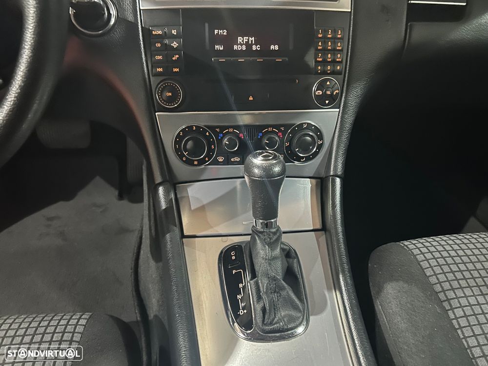 Mercedes-Benz C 180 - 13