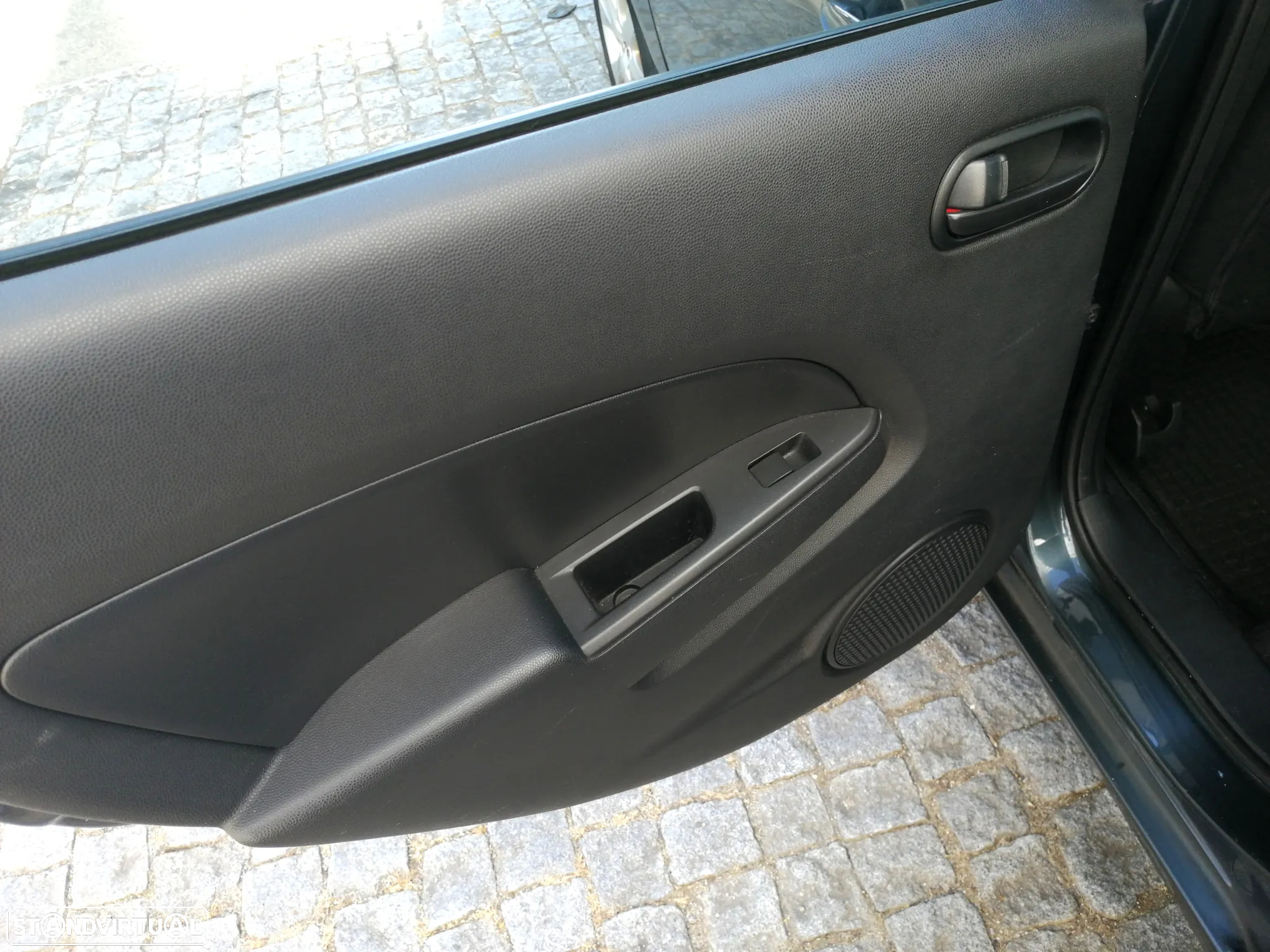 Mazda 2 1.3 MZR Exclusive - 5
