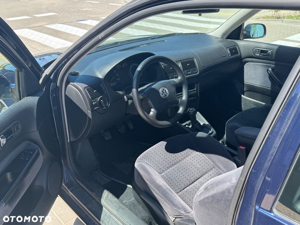 Volkswagen Golf 1.6 - 14