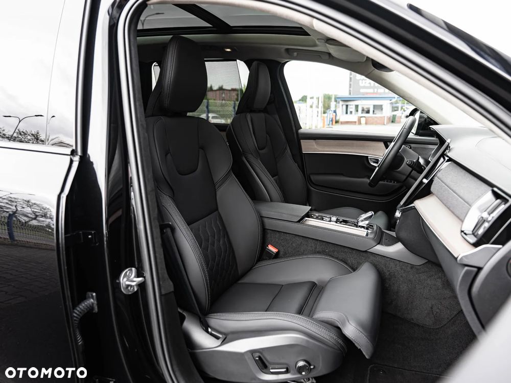 Volvo XC 90 T8 AWD Recharge Plus Dark - 26
