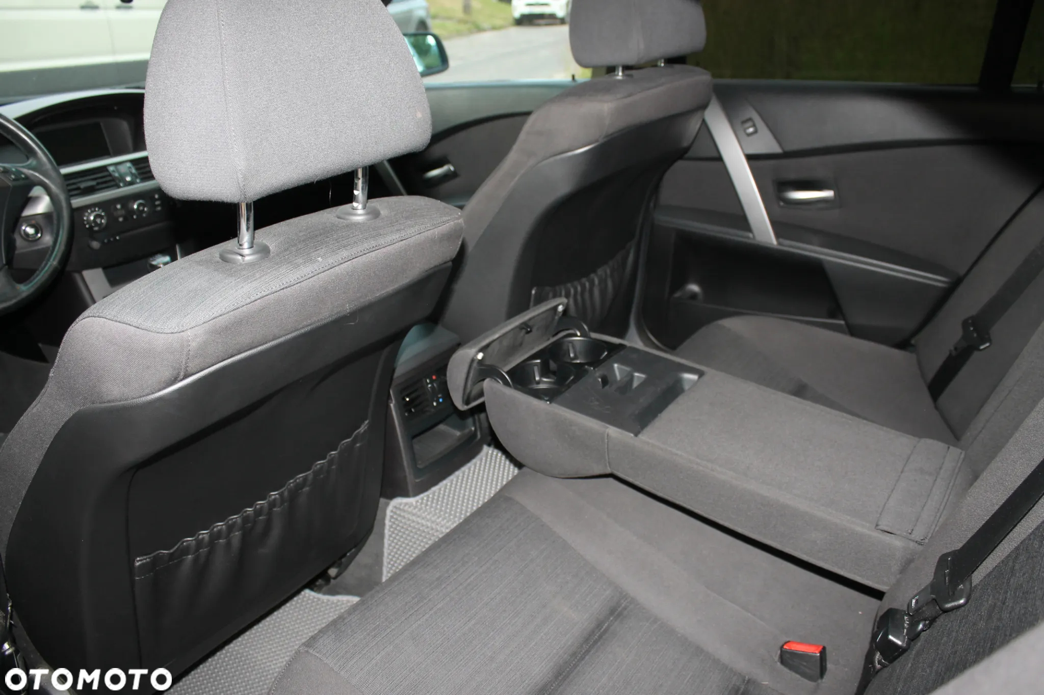 BMW Seria 5 523i - 16