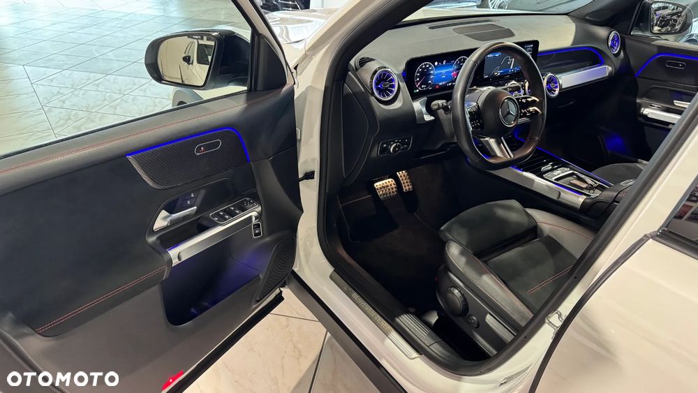 Mercedes-Benz GLB 200 AMG Line 7G-DCT - 11