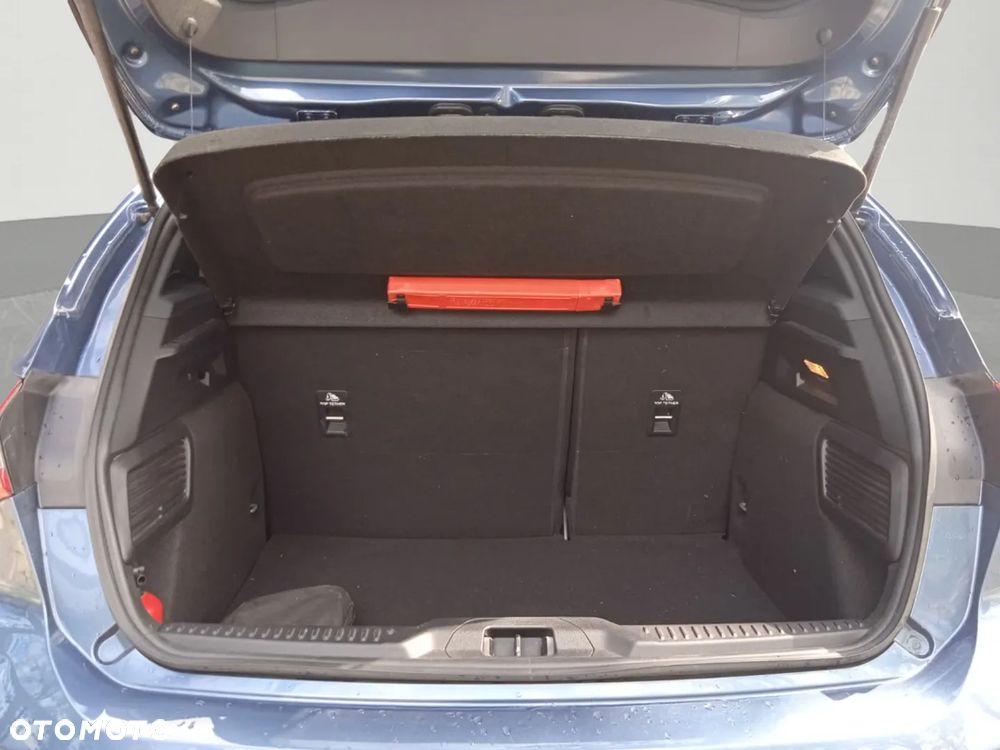 Ford Focus 1.0 EcoBoost ST-Line - 32