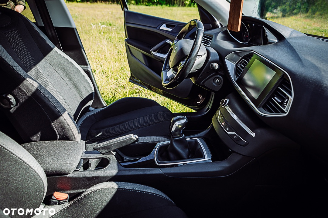 Peugeot 308 1.2 PureTech Active S&S - 8