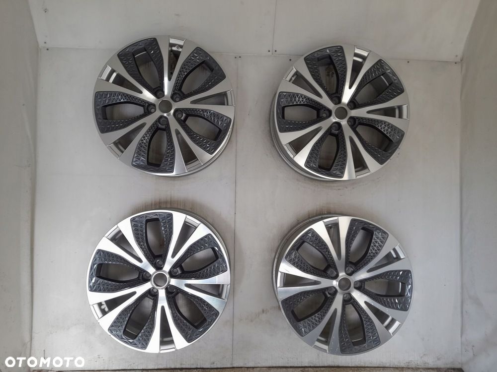 Felgi aluminiowe Renault OE 403006686R 6.5" x 20" 5x114,3 ET33 - 1