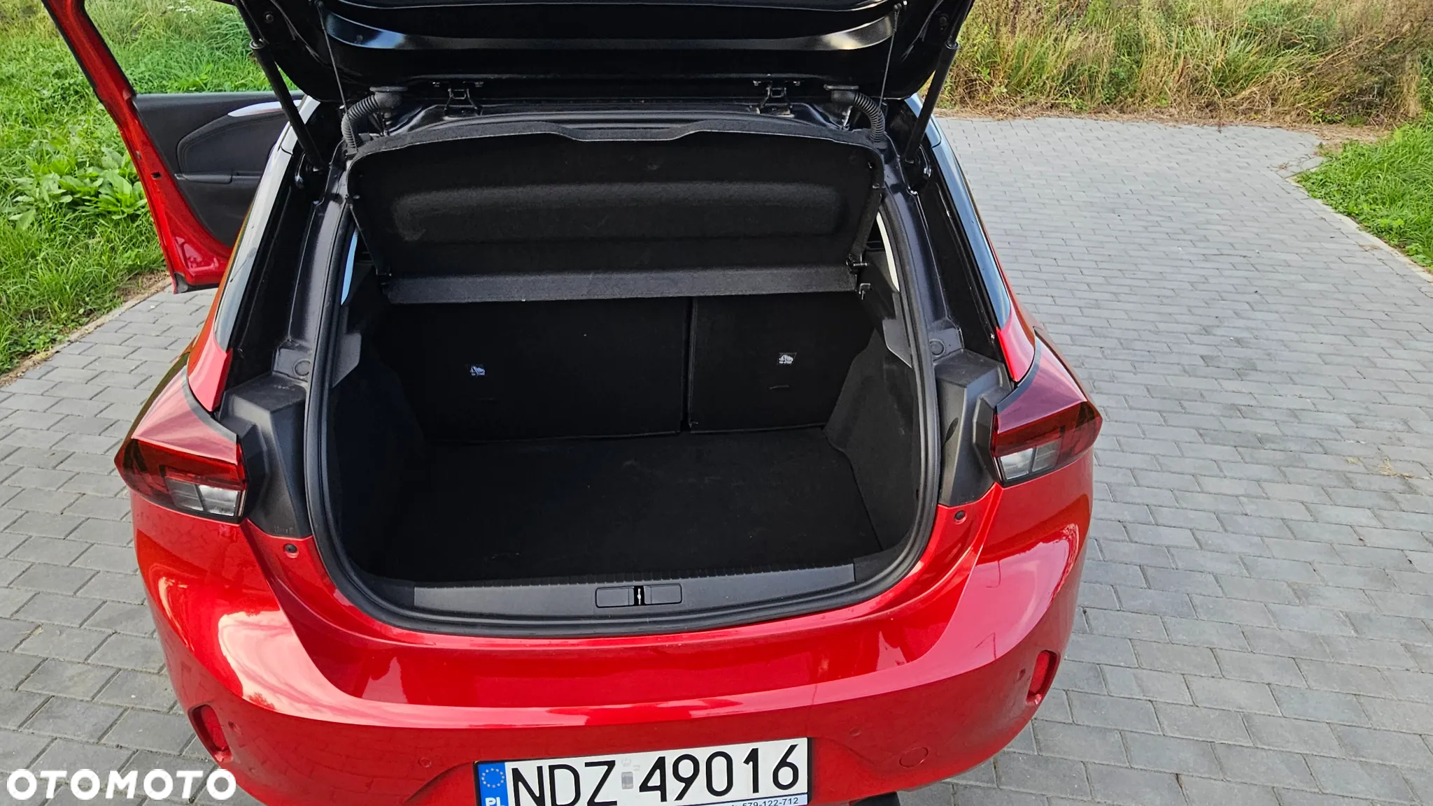 Opel Corsa 1.2 GS Line S&S - 12