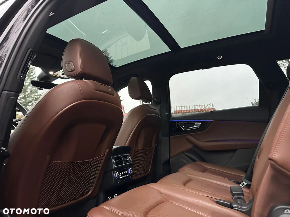 Audi Q7 - 17