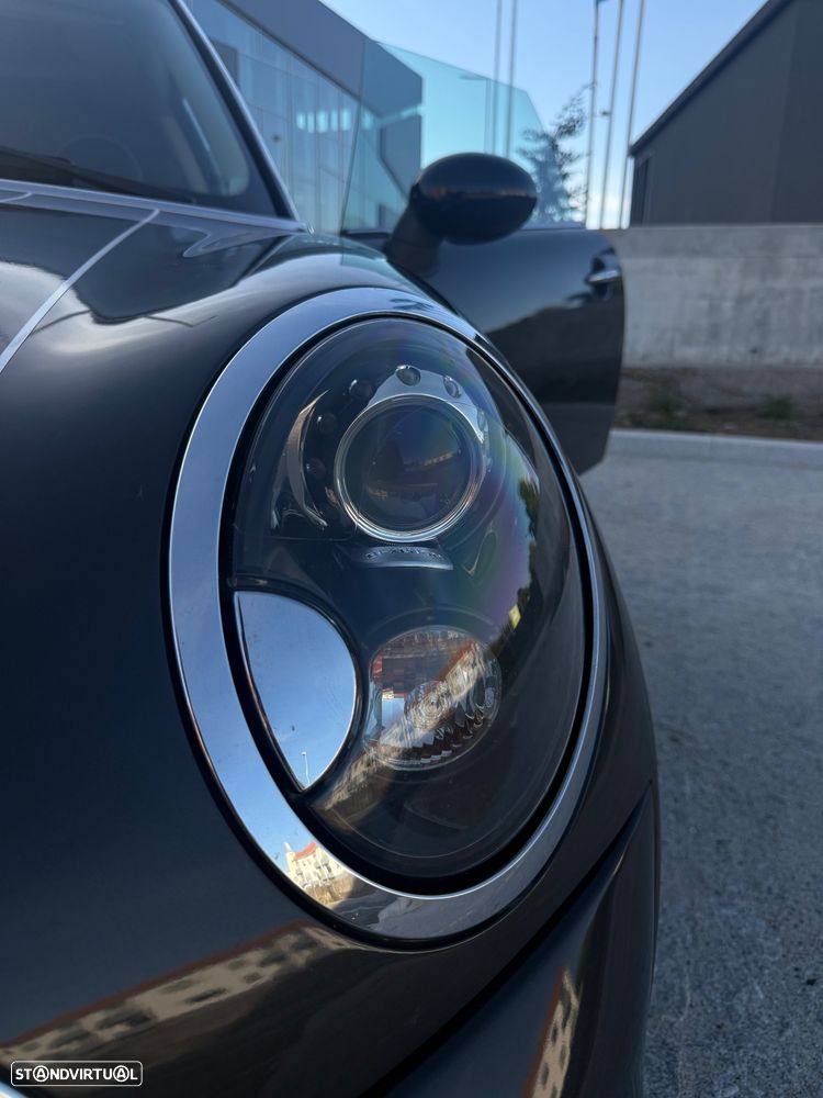 MINI 3 Portas Cooper SD - 26