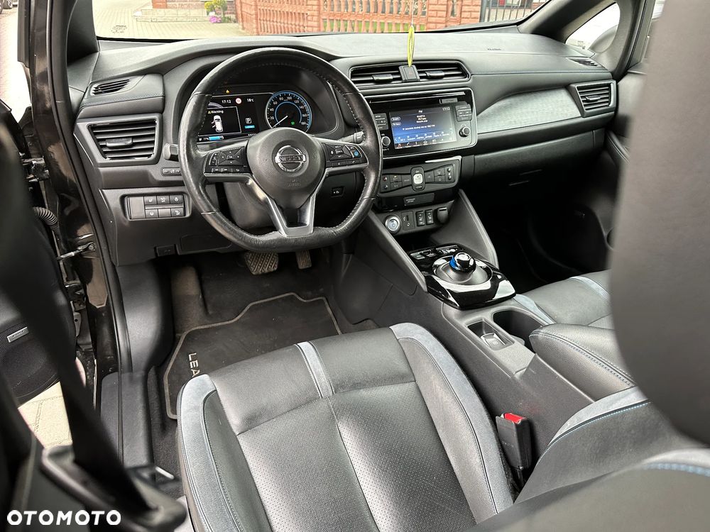 Nissan Leaf - 7