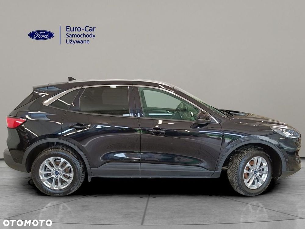 Ford Kuga Plug In Hybrid 2023 photo 3