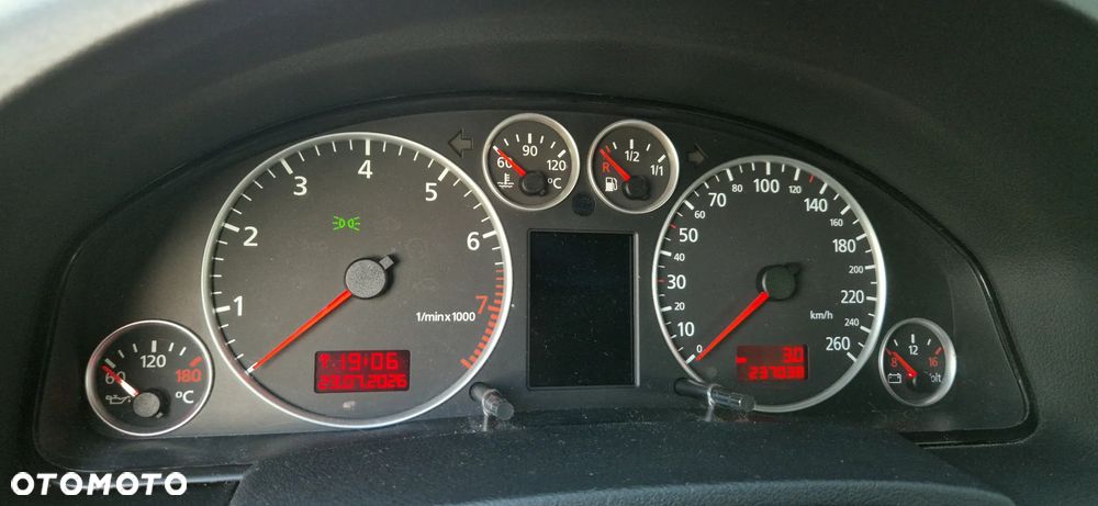 Audi A6 Avant 1.8T - 25