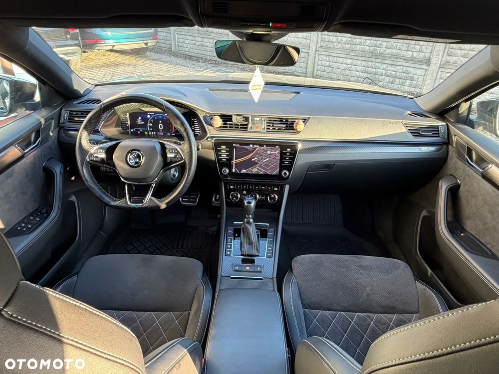 Skoda Superb 2.0 TDI SCR Sportline DSG - 9