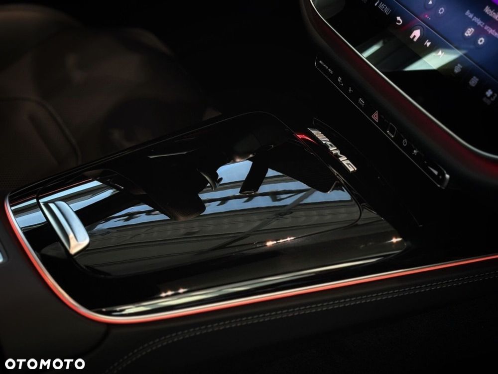 Mercedes-Benz Klasa E - 21