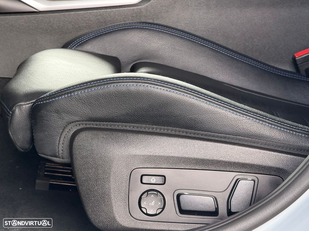 BMW 330 e Pack Desportivo M Auto - 43