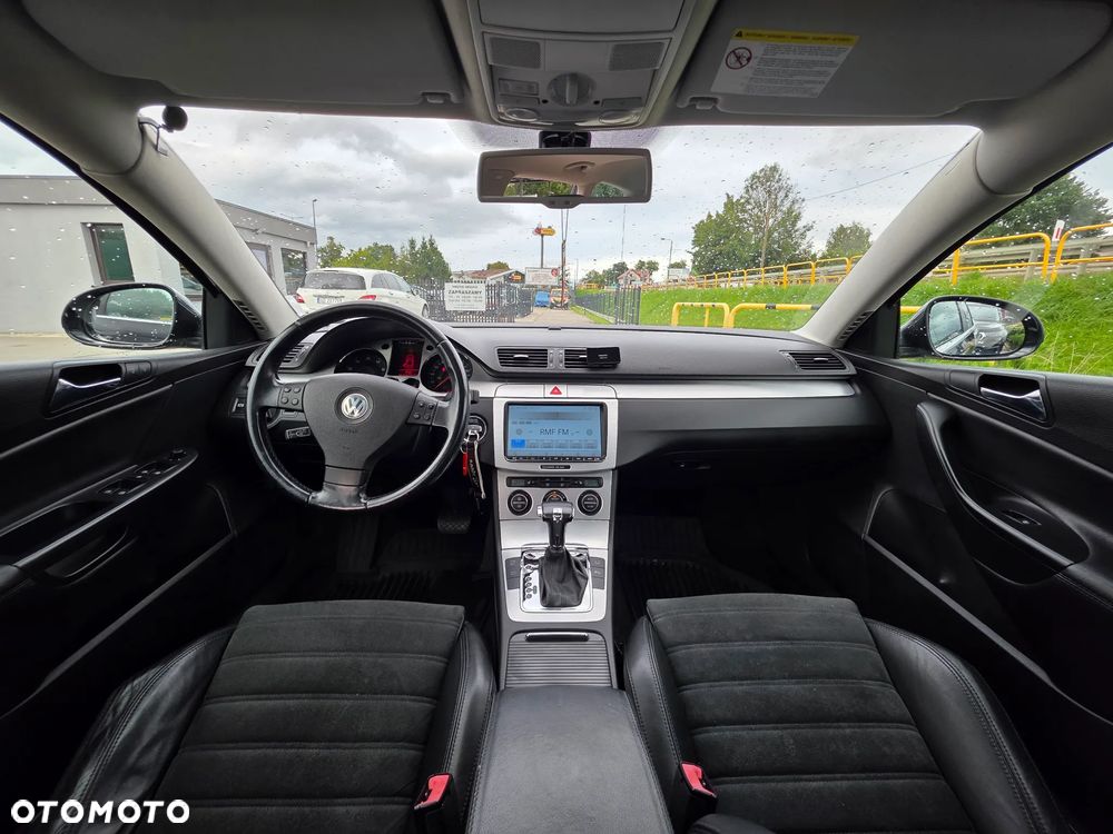 Volkswagen Passat 3.2 V6 FSI 4Motion DSG Highline - 10