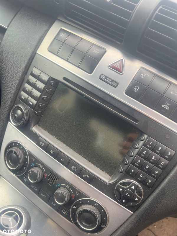 Mercedes w203 lift radio command