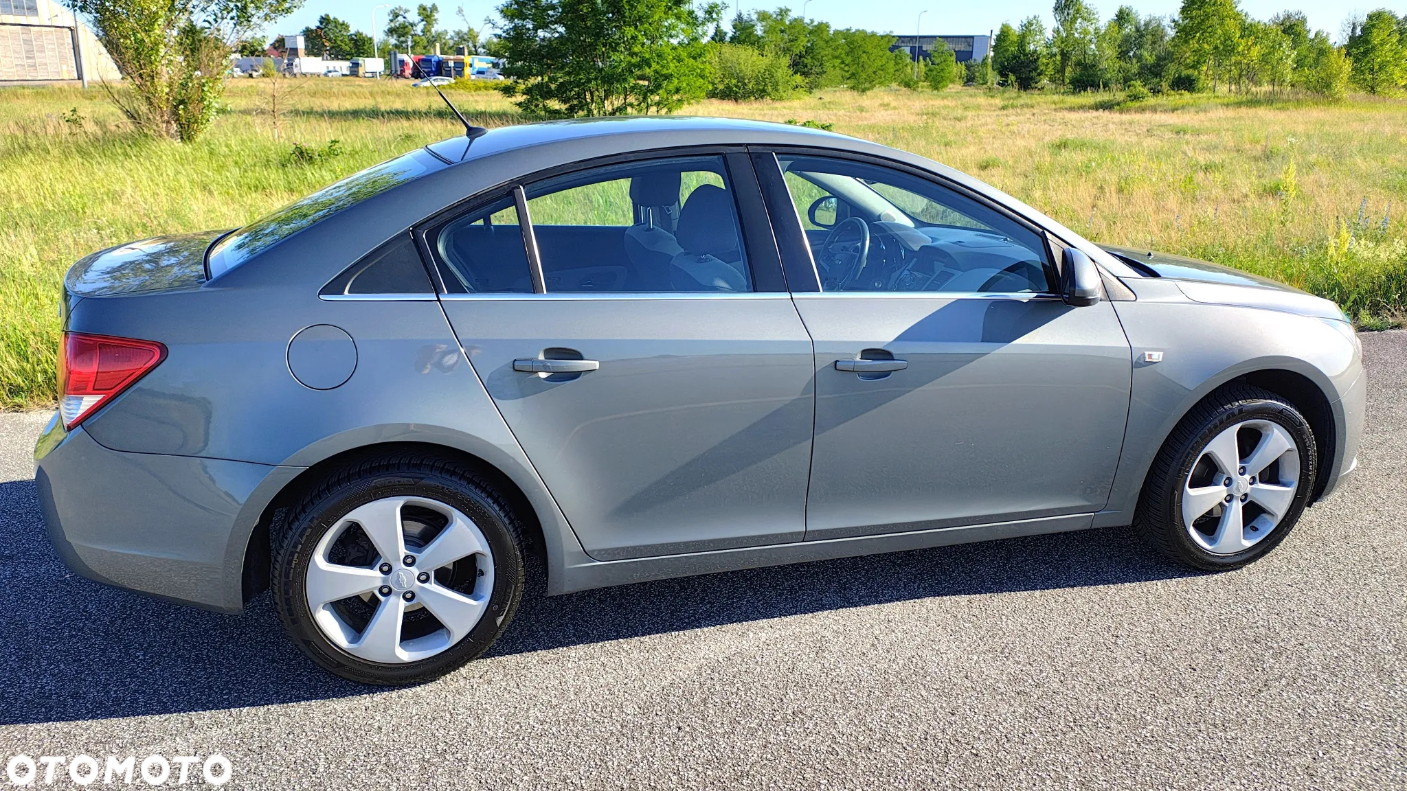 Chevrolet Cruze 1.8 LT - 4