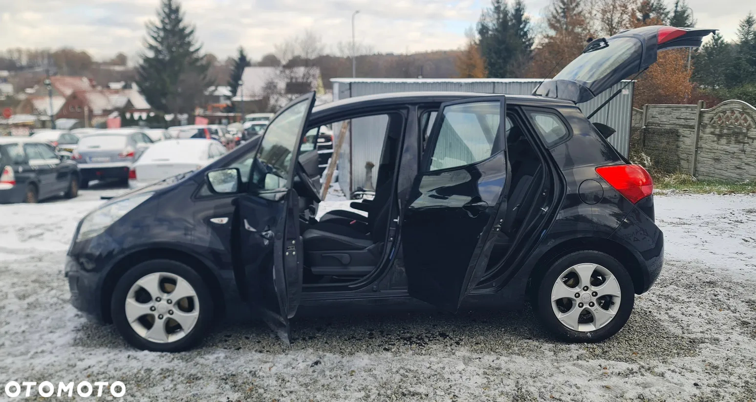 Kia Venga 1.4 CRDi 90 Edition 7 - 12