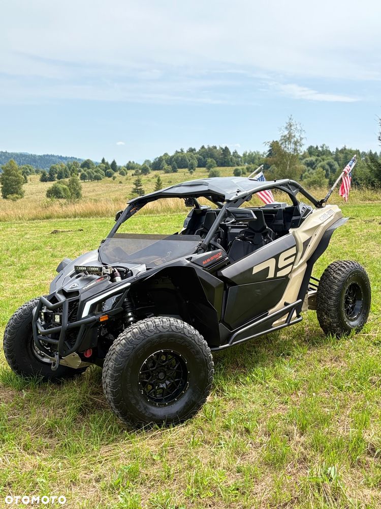 Can-Am Maverick - 1