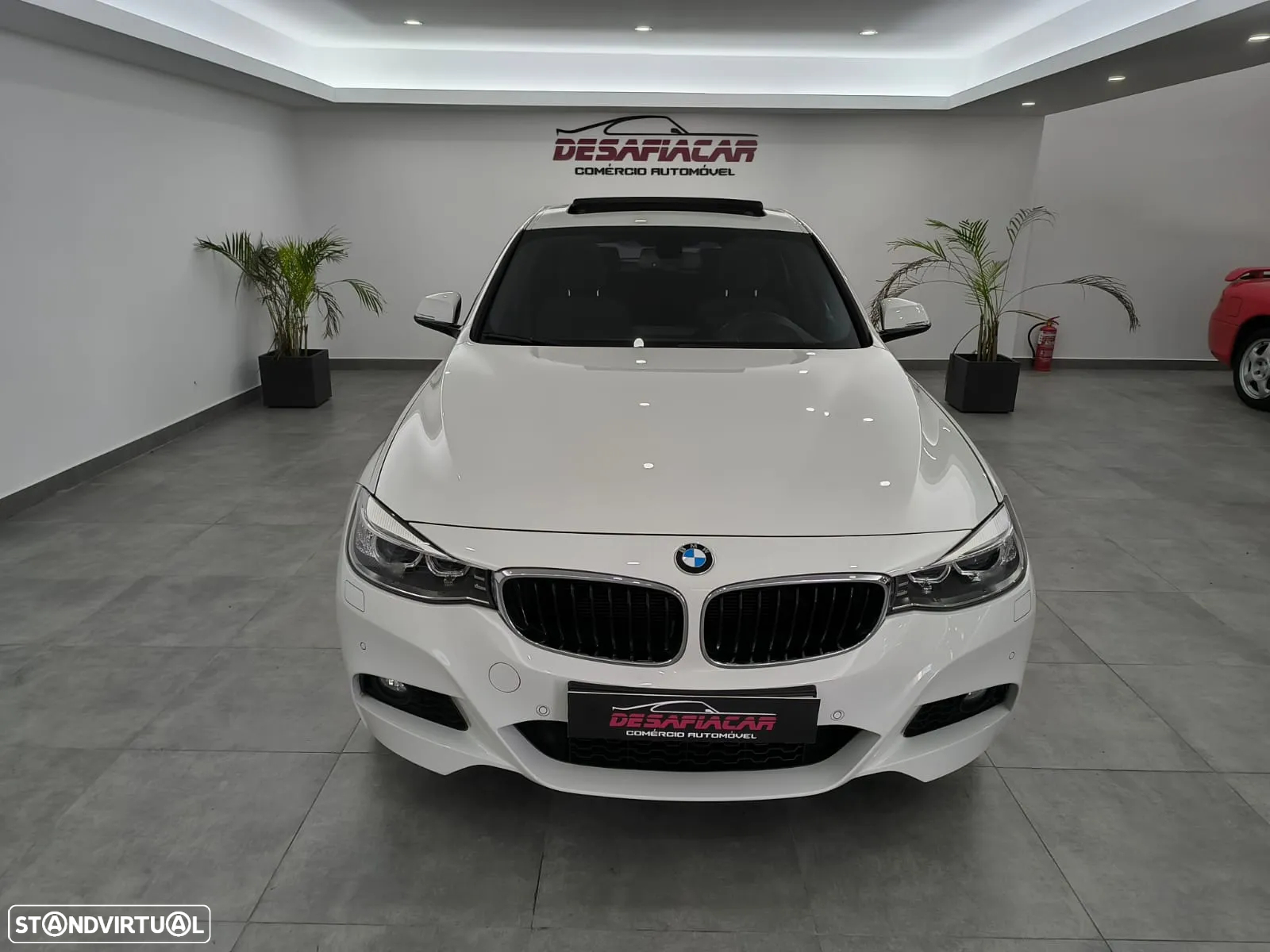 BMW 320 Gran Turismo d xDrive Auto Pack M - 9